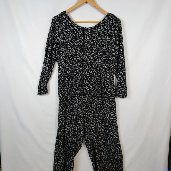 Express Women's Floral Jumpsuit - Picture 5 of 10